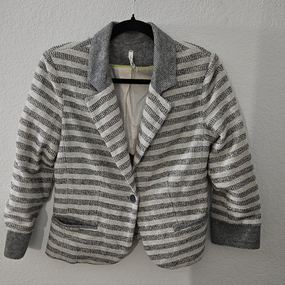 Chic Striped Women's Blazer SZ M